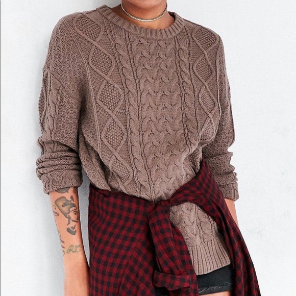 BDG Sweaters - NWT BDG Cable High/Low Sweater
